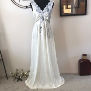Vintage Ivory Lace Olga Esque Sweep Long Maxi Nightgown Slip Dress Lingerie